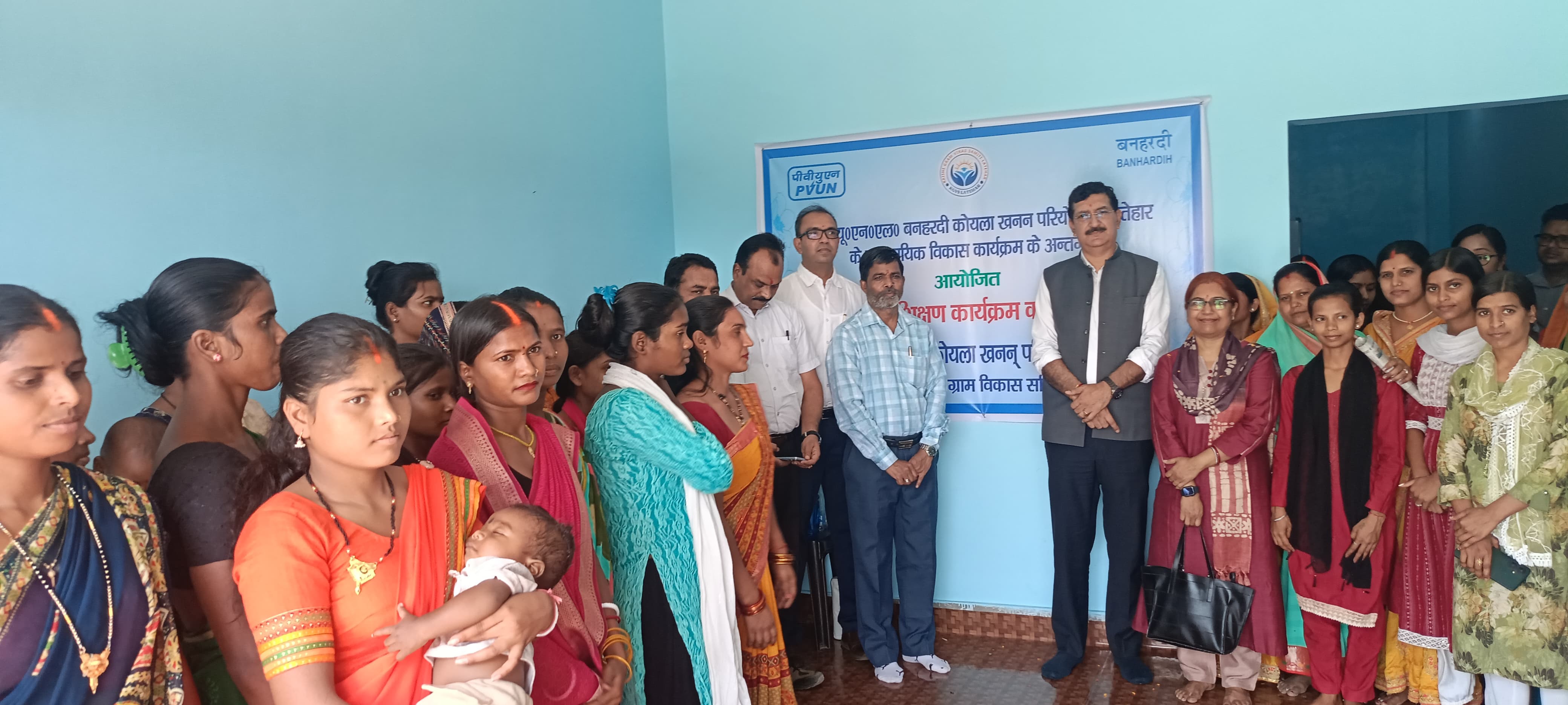सामुदायिक विकास कार्यक्रम के तहत महिलाओ को सिलाई सीखाकर विल्कुल मुक्त में सिलाई मशीन वितरण किया जायेगा