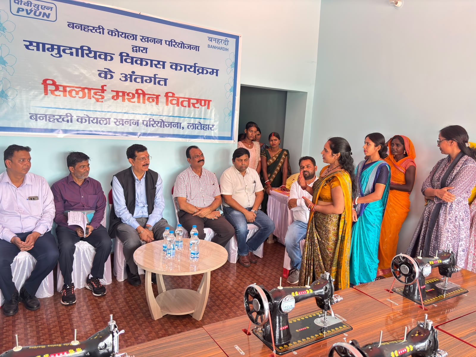 सामुदायिक विकास कार्यक्रम के तहत महिलाओ को सिलाई सीखाकर विल्कुल मुक्त में सिलाई मशीन वितरण किया जायेगा